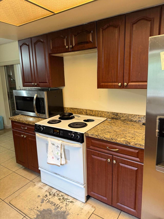4 of 35 - 4014 Nw 76th Avenue, Coral Springs, FL