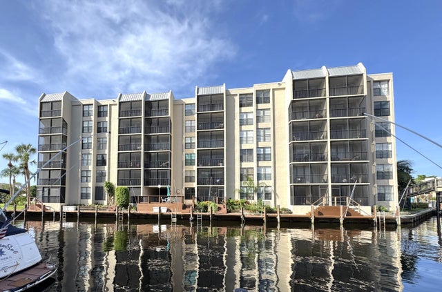 1 of 32 - 12 Royal Palm Way #2040, Boca Raton, FL