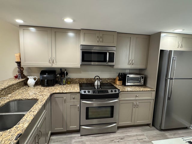 2 of 32 - 12 Royal Palm Way #2040, Boca Raton, FL