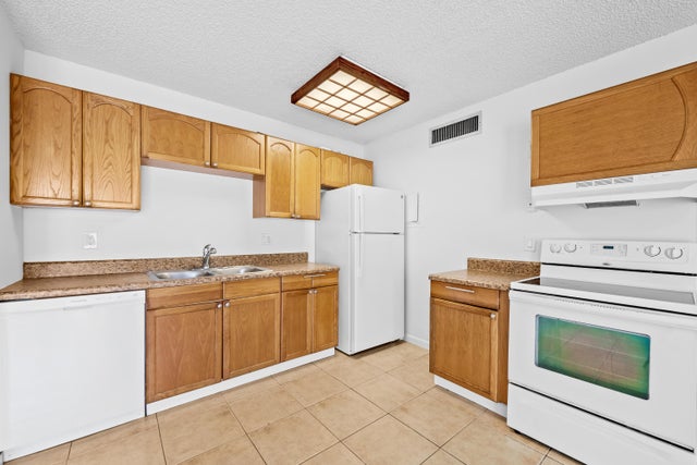2 of 19 - 641 Executive Center Drive #p104, West Palm Beach, FL
