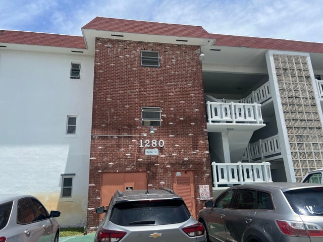 2 of 10 - 1280 Nw 43rd Terrace #111, Lauderhill, FL