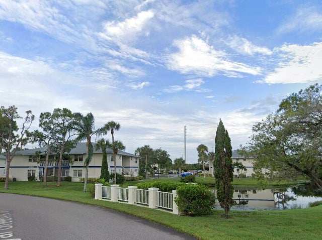3 of 10 - 1505 Se Royal Green Circle #103, Port Saint Lucie, FL