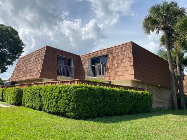 1 of 41 - 615 Buttonwood Lane #c, Boynton Beach, FL
