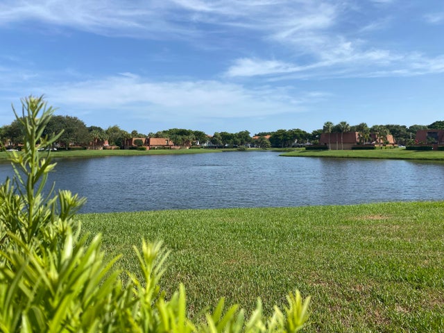 2 of 41 - 615 Buttonwood Lane #c, Boynton Beach, FL