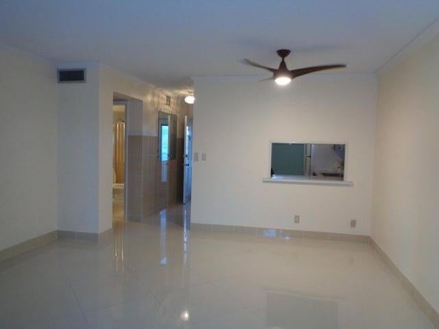 1 of 1 - 2566 S Garden Drive #209, Lake Worth, FL