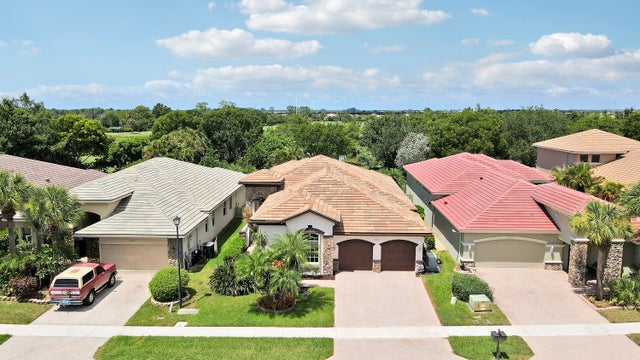 2 of 88 - 9325 Osprey Isles Boulevard, Palm Beach Gardens, FL