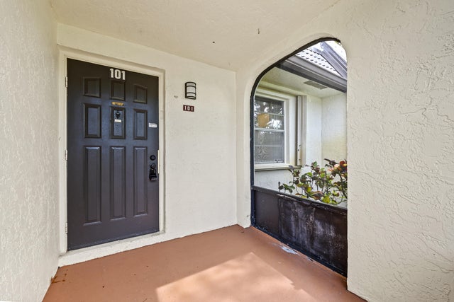 4 of 57 - 101 Lake Susan Drive, West Palm Beach, FL