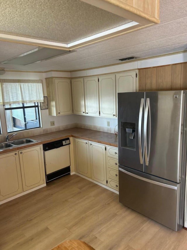 2 of 5 - 4556 Se Basswood Terrace, Stuart, FL