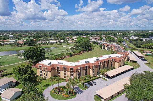 3 of 42 - 5350 Woodland Lakes Drive #111, Palm Beach Gardens, FL