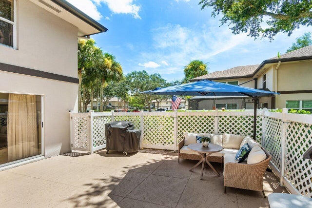 5 of 27 - 33 Clinton Court #c, Royal Palm Beach, FL