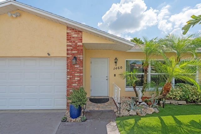 4 of 45 - 1460 Woodcrest Road E, West Palm Beach, FL
