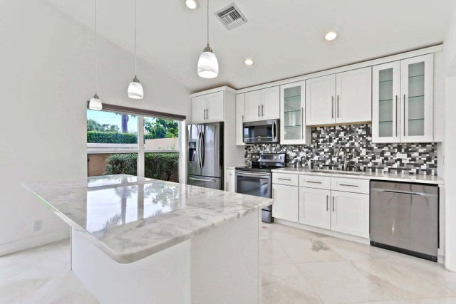 3 of 10 - 8265 Palm Gate Drive, Boynton Beach, FL