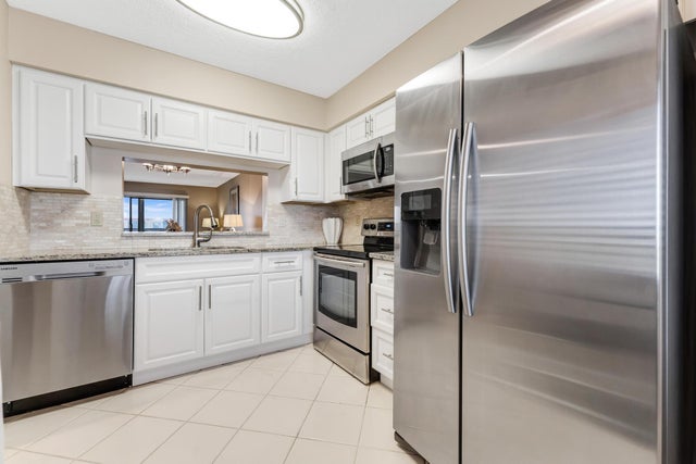 4 of 75 - 7290 Kinghurst Drive #704, Delray Beach, FL