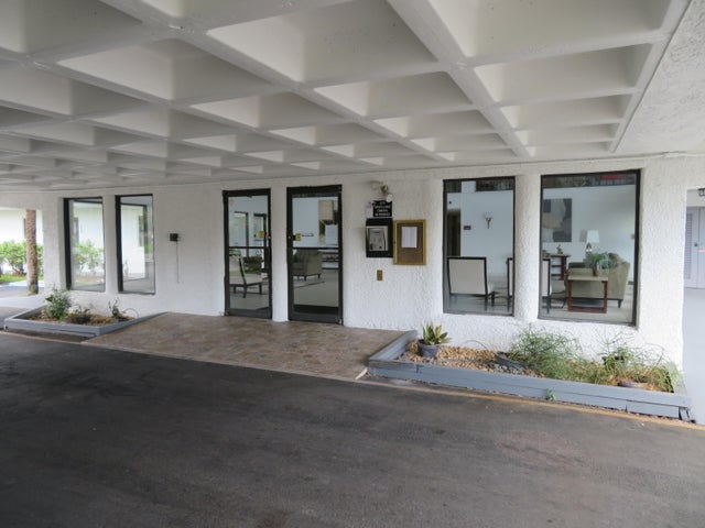 3 of 37 - 9233 Sw 8th Street #117, Boca Raton, FL