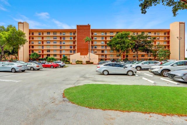 3 of 32 - 14575 Bonaire Boulevard #601, Delray Beach, FL