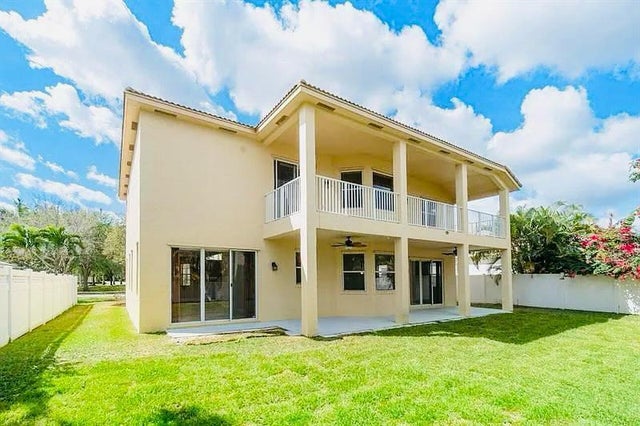 2 of 40 - 1777 Annandale Circle, Royal Palm Beach, FL