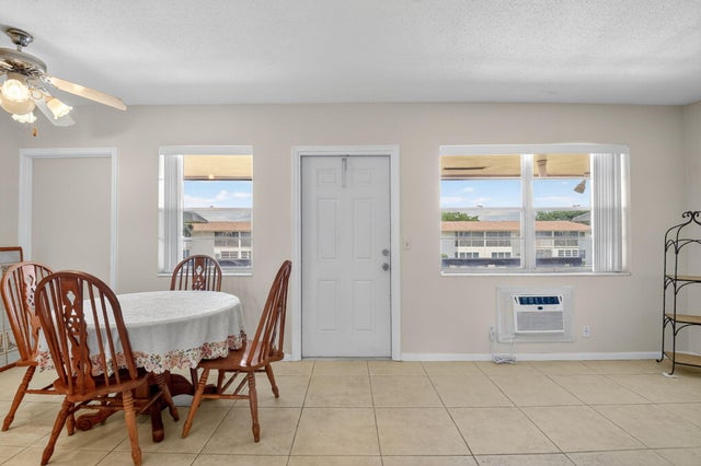 3 of 34 - 162 Easthampton G, West Palm Beach, FL