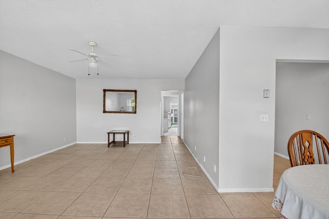 4 of 34 - 162 Easthampton G, West Palm Beach, FL