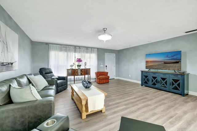 3 of 42 - 4002 Se Fairway W, Stuart, FL