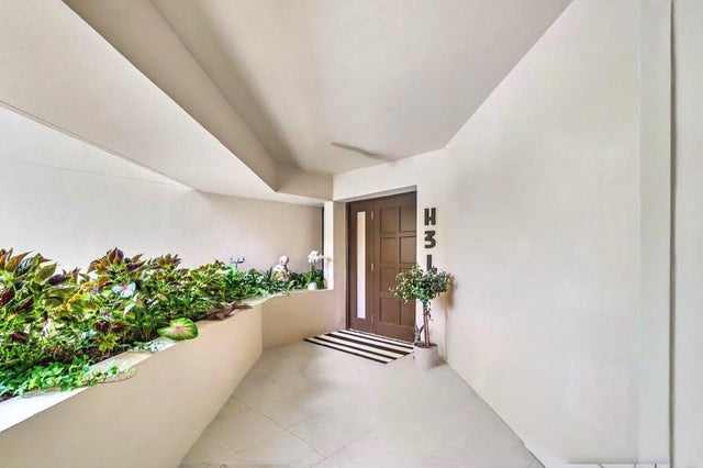 1 of 57 - 1141 Marine Way E #h3l, North Palm Beach, FL