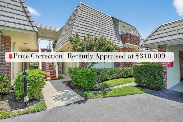 Photo of 324 Orange Tree Dr #5, Atlantis FL