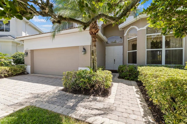 2 of 29 - 10910 Grande Boulevard W, West Palm Beach, FL