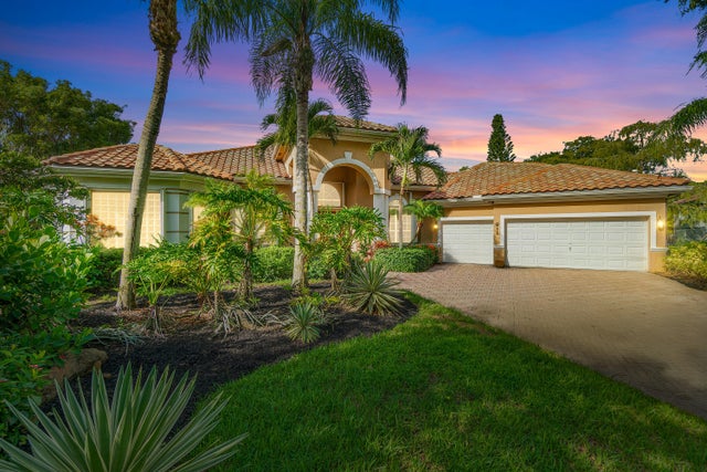 1 of 39 - 911 Forest Glen Lane, Wellington, FL