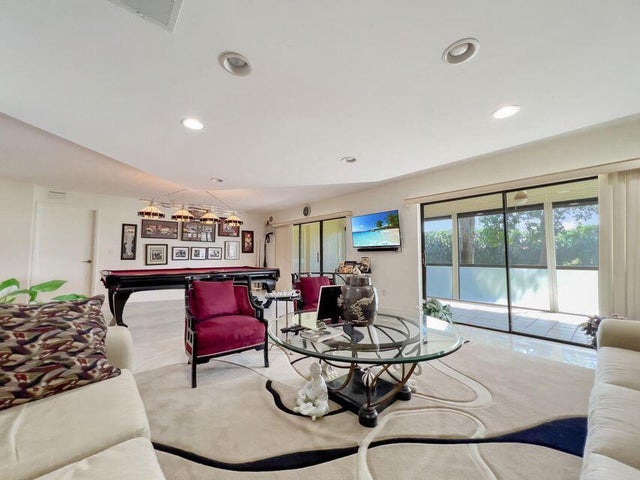 3 of 48 - 37 Stratford Lane #c, Boynton Beach, FL
