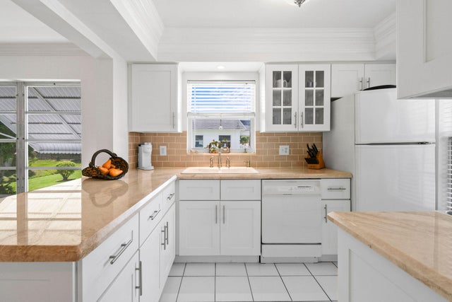 2 of 41 - 10040 Meridian Way N #206, Palm Beach Gardens, FL