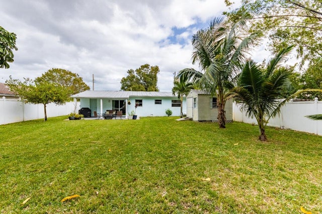 4 of 20 - 4508 Se Chatham Avenue, Stuart, FL