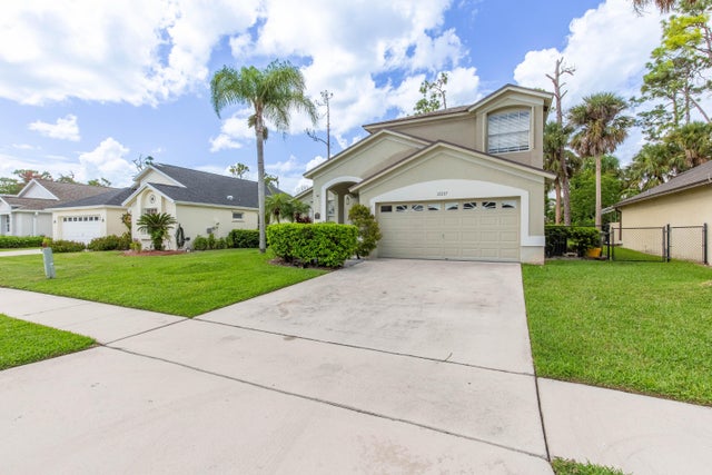 2 of 27 - 15157 Oak Chase Court, Wellington, FL