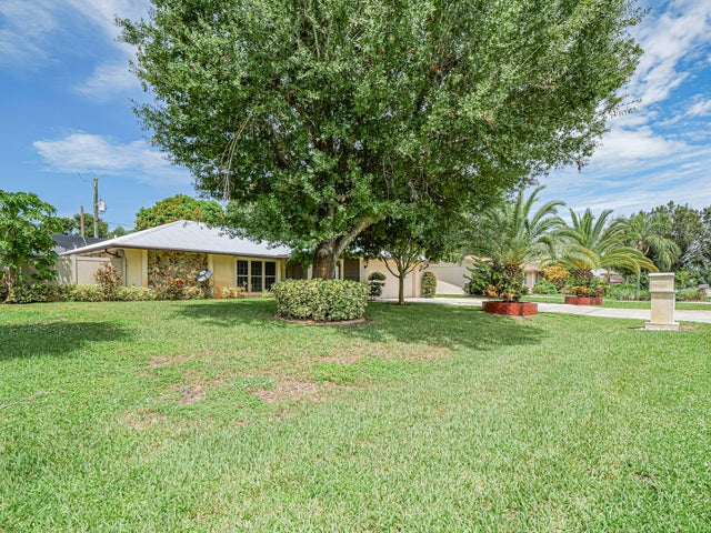 3 of 30 - 1446 5th Street, Vero Beach, FL