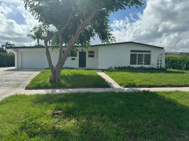 1 of 33 - 440 Gull Court, North Palm Beach, FL