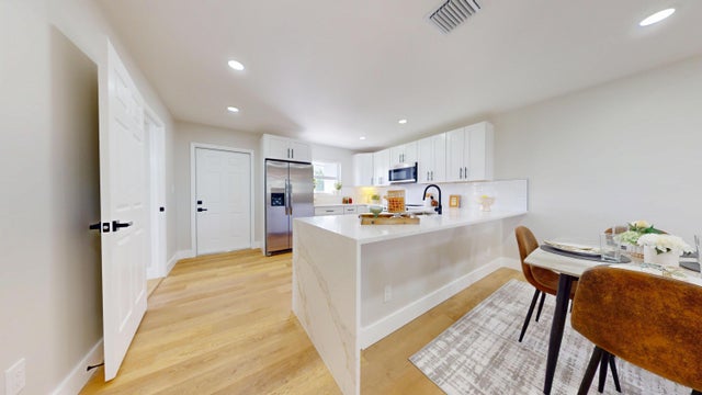 3 of 33 - 440 Gull Court, North Palm Beach, FL