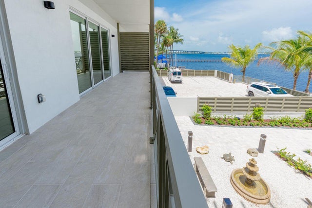 4 of 21 - 41 Sw Seminole Street #203, Stuart, FL