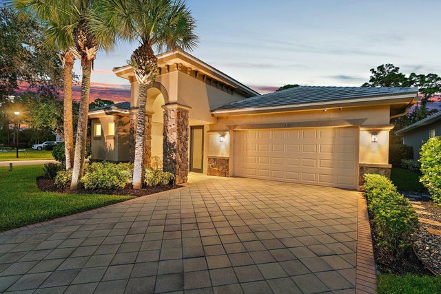 1 of 28 - 11219 Osprey Lake Lane, Palm Beach Gardens, FL