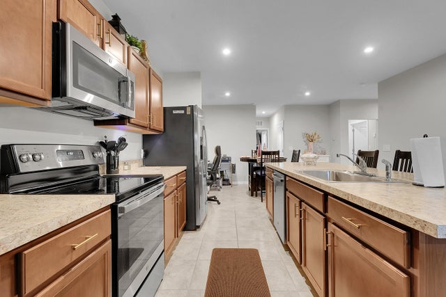 2 of 17 - 333 Raspberry Road, Fort Pierce, FL