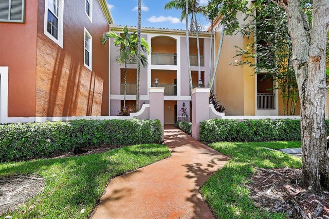 4 of 63 - 11740 Saint Andrews Place #206, Wellington, FL