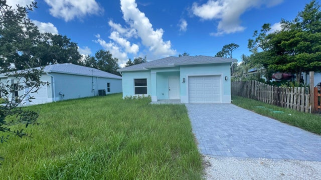 4 of 11 - 2505 87th Avenue, Vero Beach, FL
