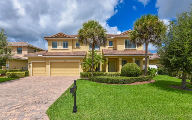 1 of 64 - 2123 Nw Winterberry Trail, Jensen Beach, FL