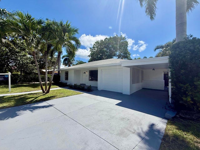 4 of 29 - 121 Auburn Drive, Lake Worth Beach, FL
