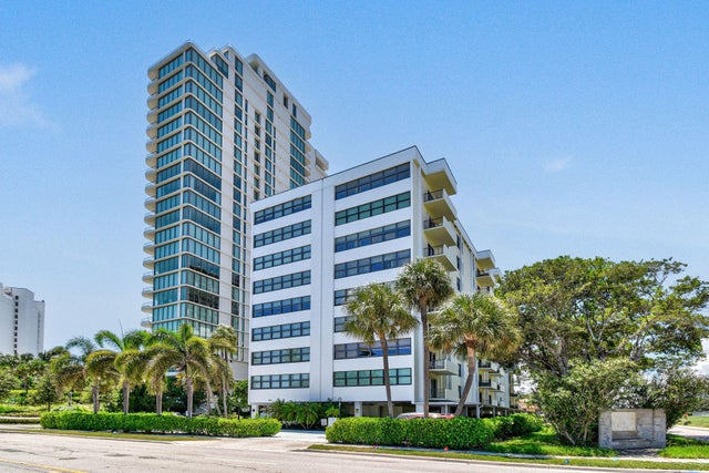 1 of 13 - 1501 S Flagler Drive #3d, West Palm Beach, FL
