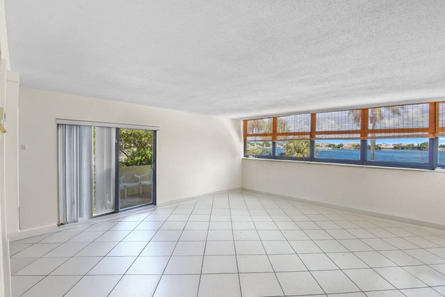 2 of 13 - 1501 S Flagler Drive #3d, West Palm Beach, FL