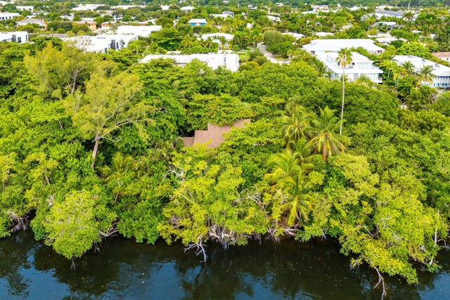 4 of 5 - 1001 Palm Trail, Delray Beach, FL