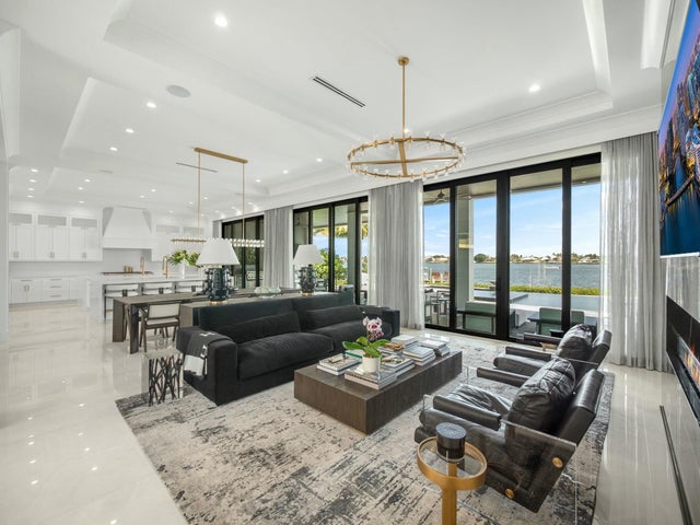 3 of 100 - 9 Bamboo Lane, Jupiter, FL