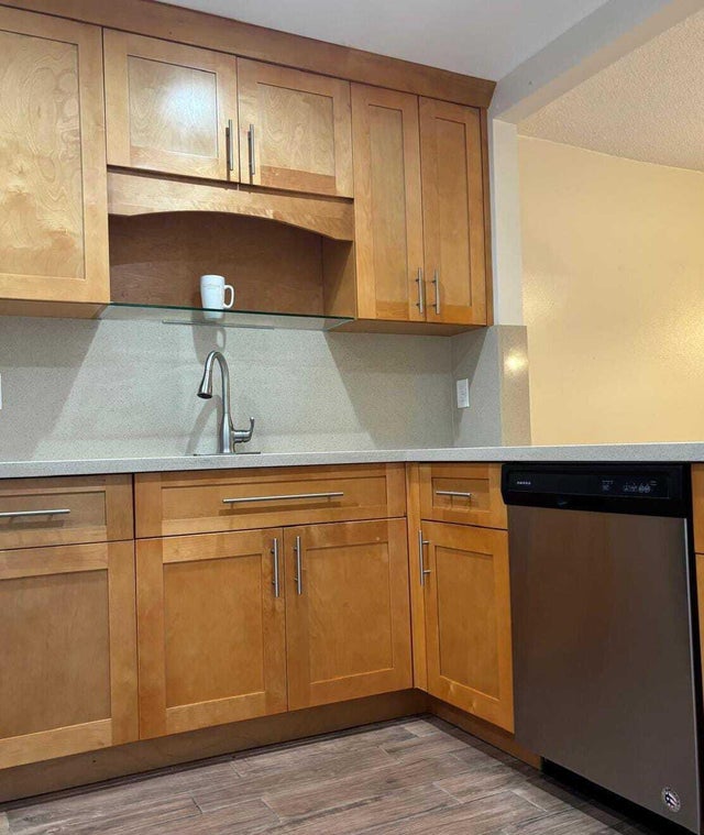 4 of 23 - 5725 Fernley Drive E #41, West Palm Beach, FL