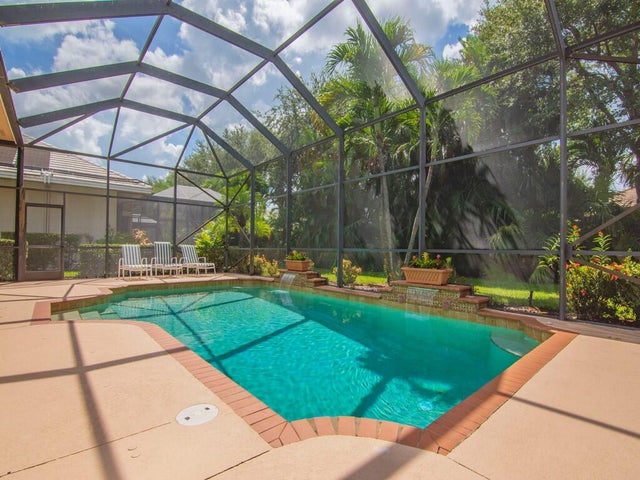 2 of 35 - 1225 Riverwind Circle, Vero Beach, FL