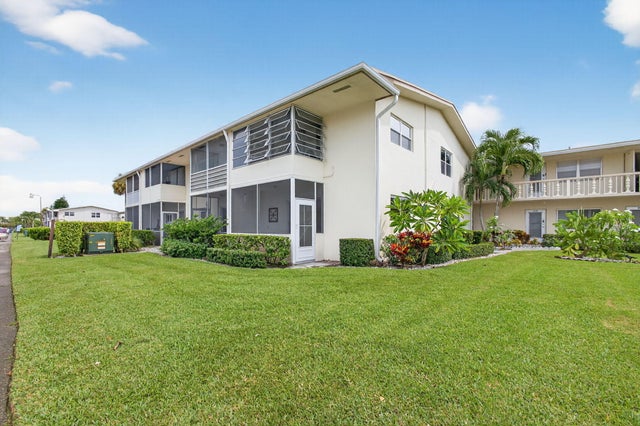 3 of 53 - 221 Coventry J, West Palm Beach, FL