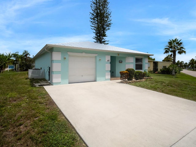 2 of 23 - 48 Mariposa Lane, Port Saint Lucie, FL