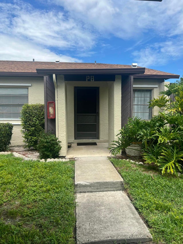 2 of 26 - 6032 Indrio Road #8, Fort Pierce, FL